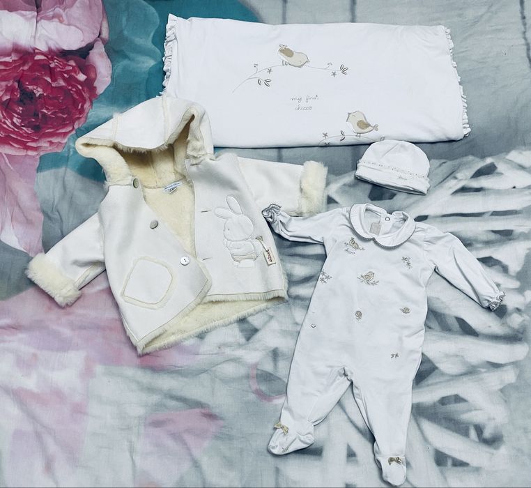 Lot de hainute pentru bebelus