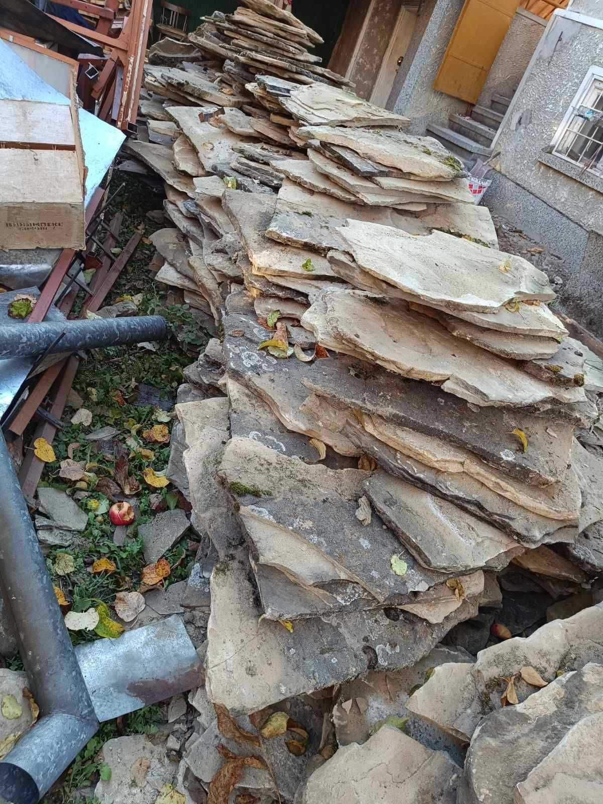 Каменни плочи за покрив