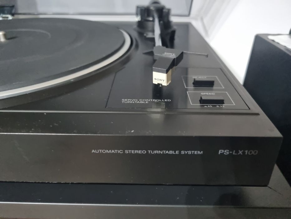 Linie audio Sony cu boxe