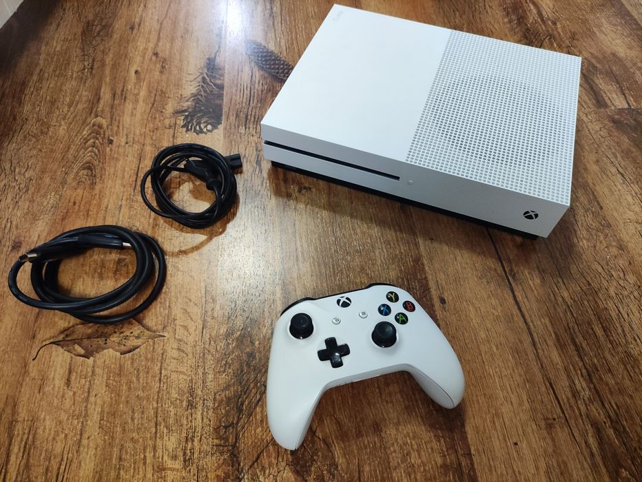 Xbox One S – Impecabil, Curățat de Praf, Pastă Premium • Controller In