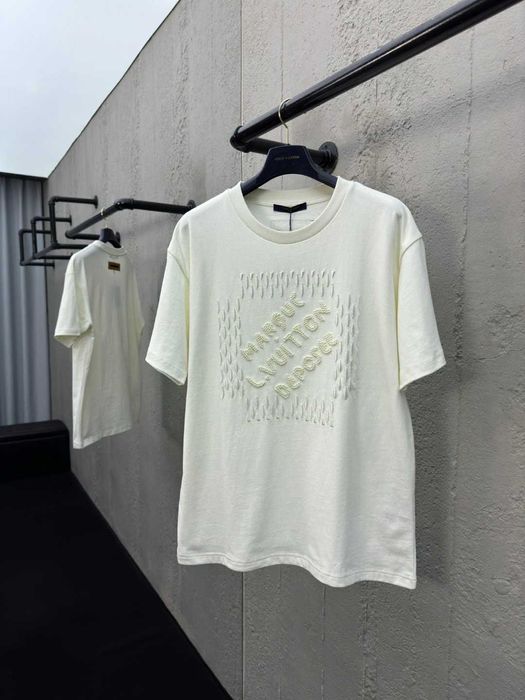 Tricou Louis Vuitton Calitate Premium