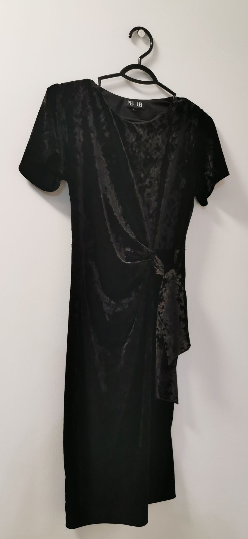 Rochie Perlei neagra din catifea