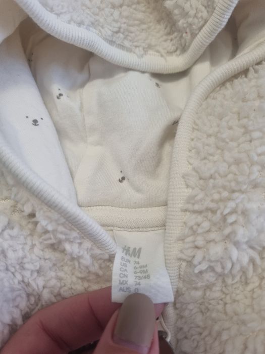 Set jachetă din plus h&m și pantaloni mărimea 74