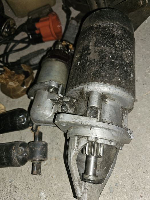 Части за Волга ГАЗ нови и въора употреба.