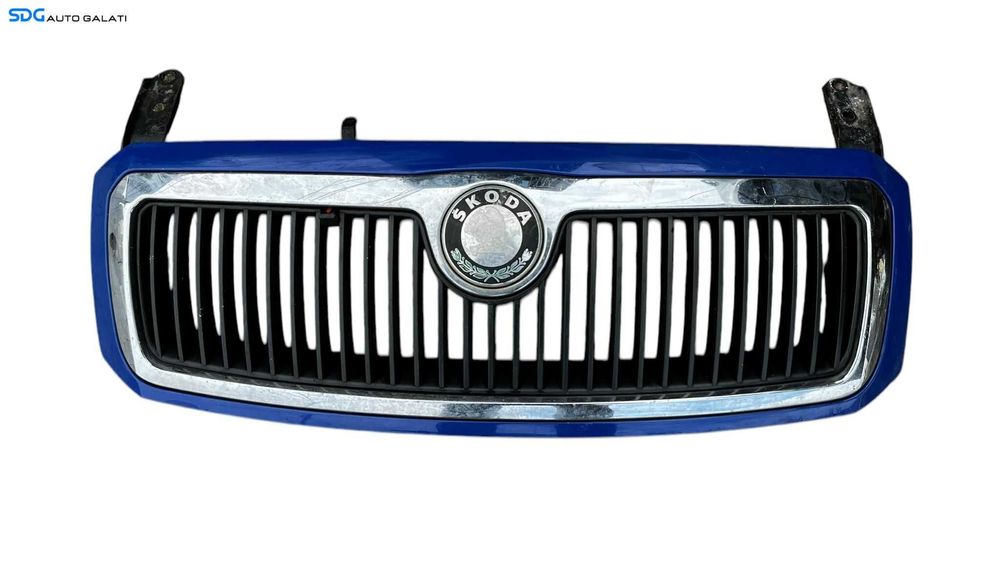 Grila Centrala cu Emblema Sigla de pe Capota Motor Radiator Skoda Fabia 1 2000 - 2007 Cod 6Y0853668 [L5320]