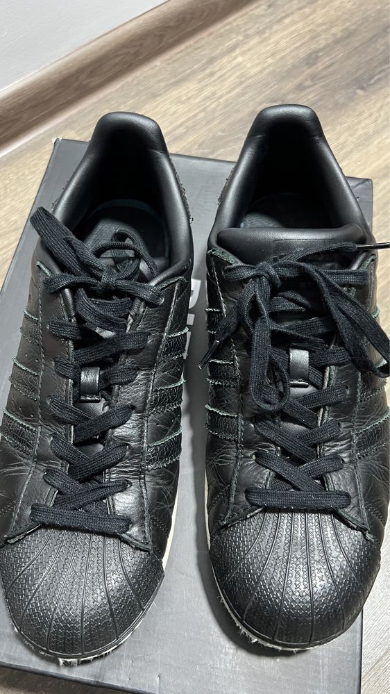 Adidasi tenisi pantofi sport Adidas Superstar originali piele 43