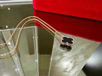 Van Cleef & Arpels VCA Rose Black Alhambra 1 Motif Clover Дамско Колие