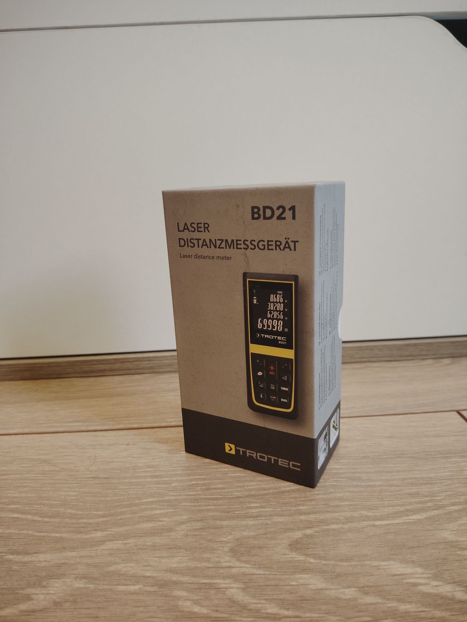 Акумулаторна лазерна ролетка TROTEC BD21, 70 м.