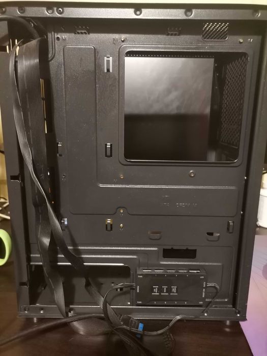 Carcasa PC Gaming Aerocool Hexform RGB MicroATX