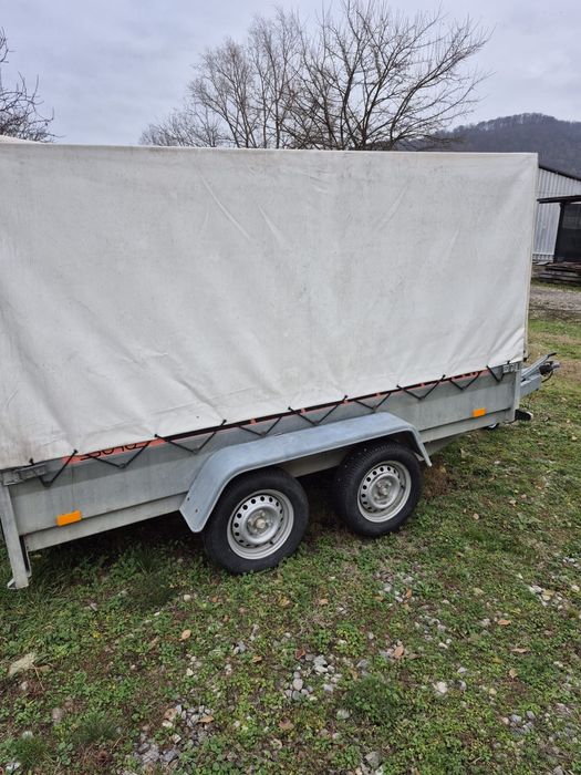 vand remorca 1500kg stare foarte buna