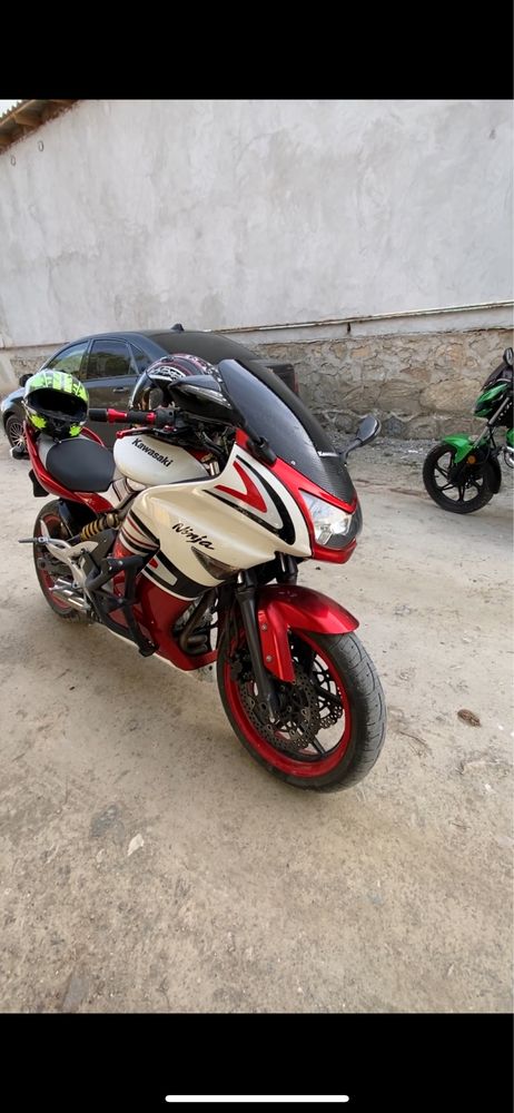 Kawasaki 650 спорт турист