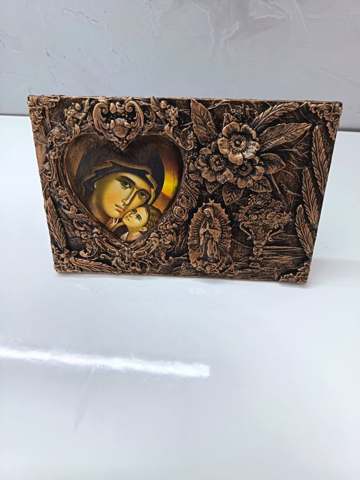 Tablou-icoană, pe baza de lemn cu suport