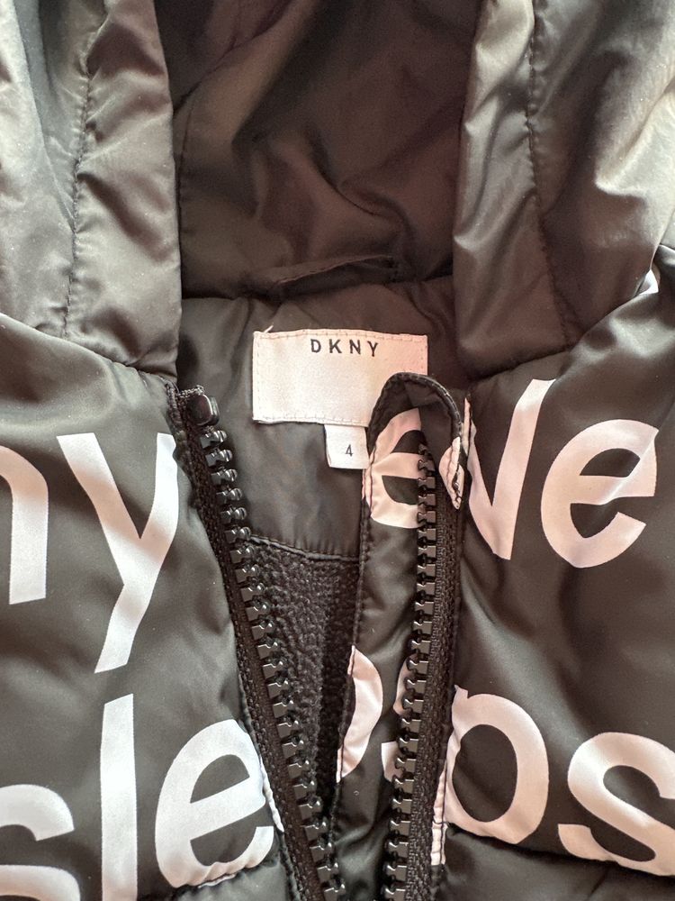 Страхотно Детско яке DKNY