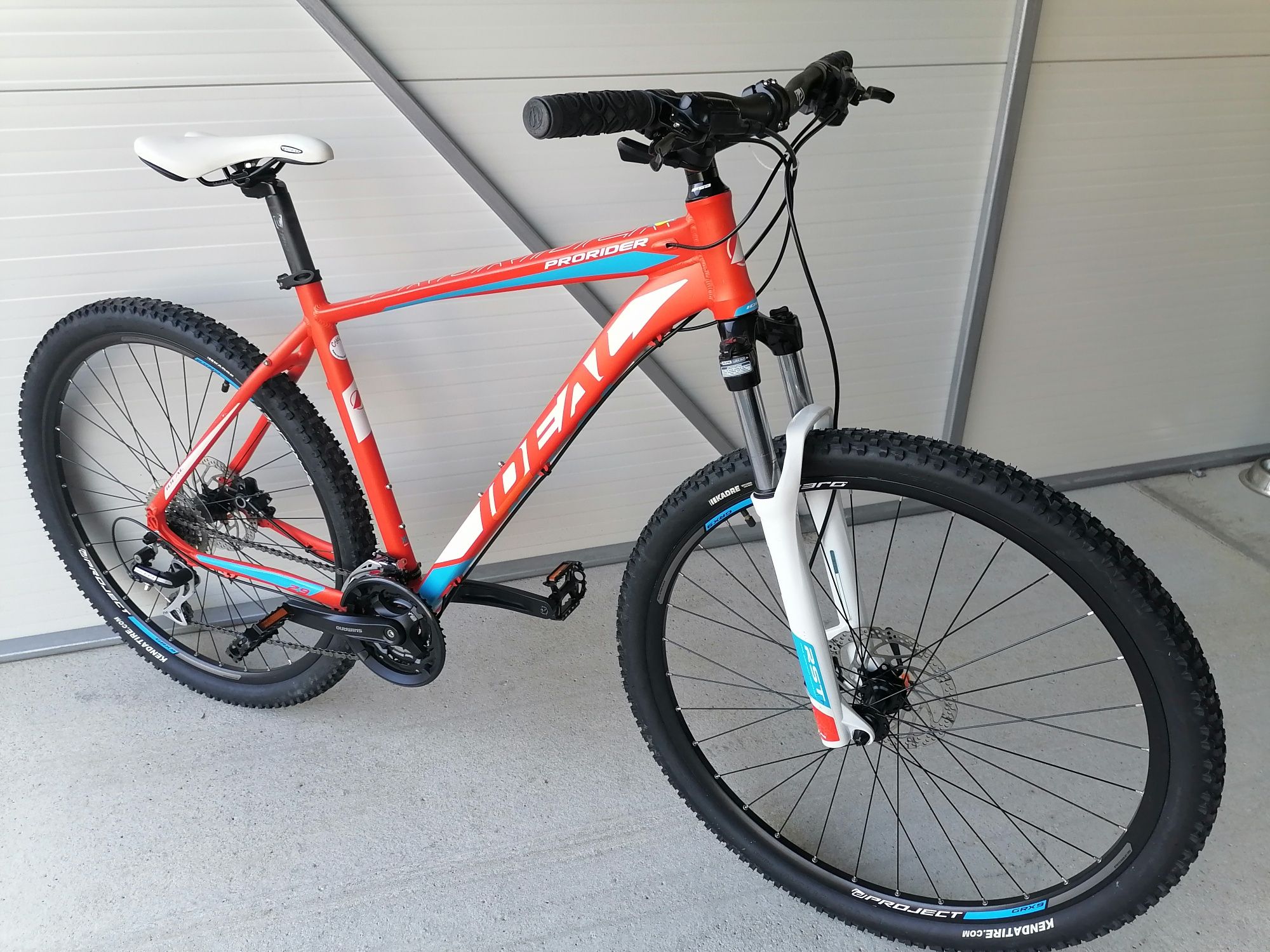 Bicicleta mtb IDEAL, pe 29,cadru XL, Hidraulice, Blocaj furca,ca NOUA!