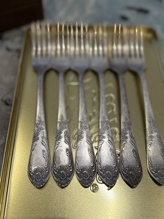 Продам мельхиорованные  ложки, вилки и ножи