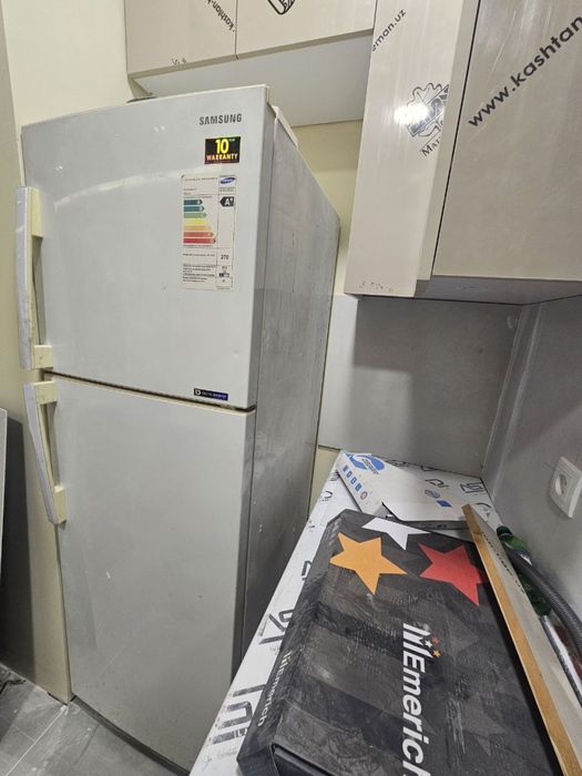 Продаю холодильник  самсунг