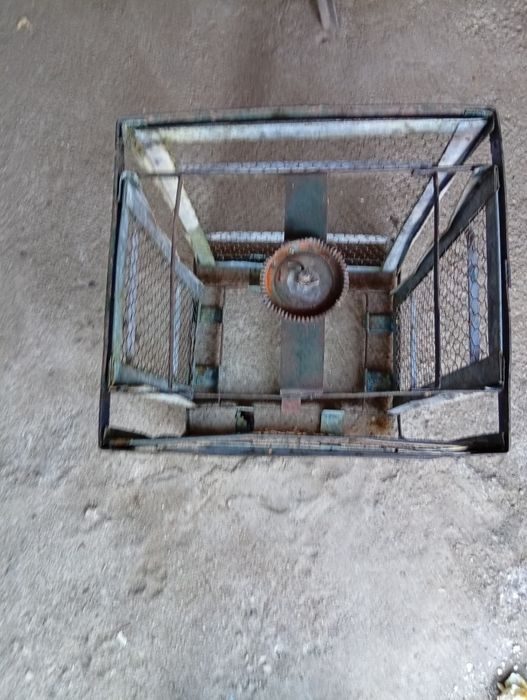 Центрофуга за мед