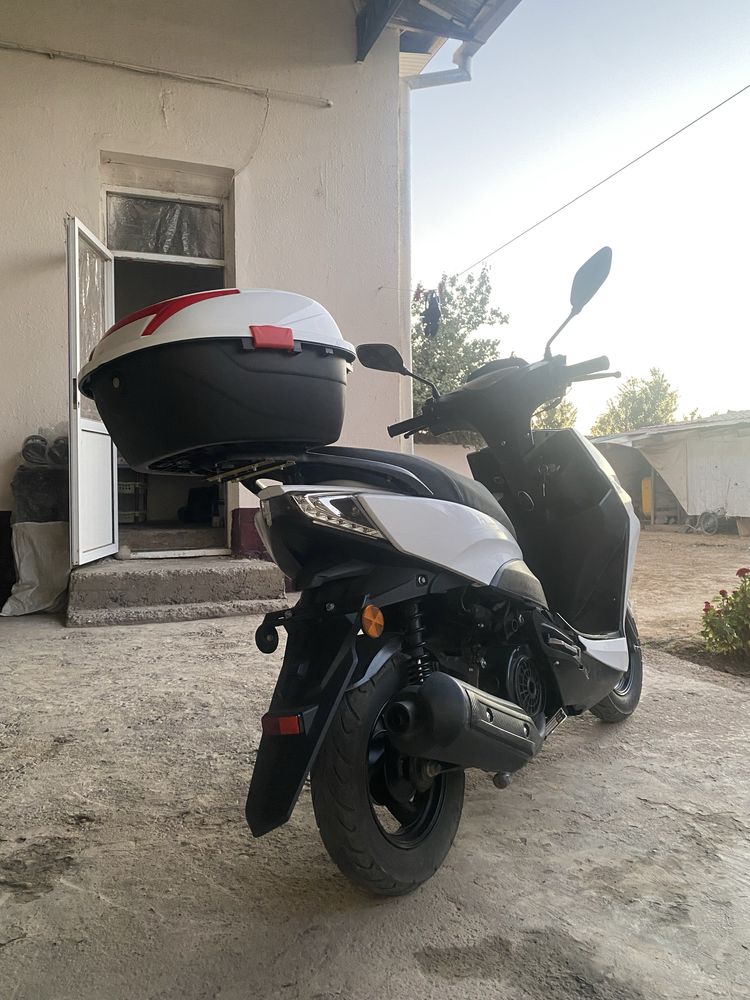 скутер, skuter GTS italy 125cc modeli sotiladi