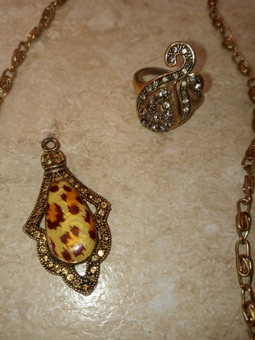 «Arzon narxda» Taqinchoqlar 50 ming som.Украшения Б/У за 50 тыс сумов