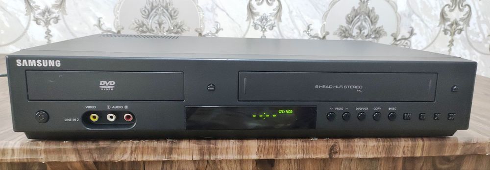 Видеомагнитафон хар хилидан