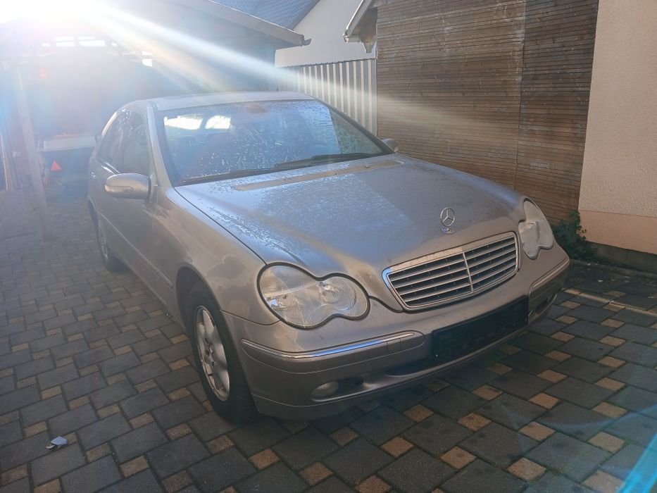 Mercedes Benz W203 C180