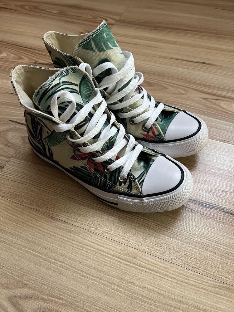 Adidasi multicolor Converse