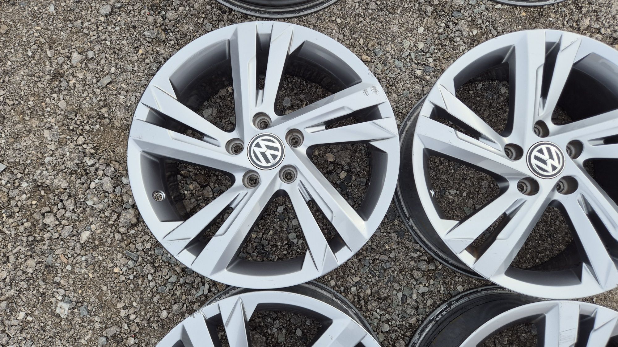 Оригинални джанти Фолксваген 5/112 VW Golf 8 R line 5x112