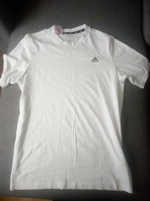 Adidas тениска оригинал