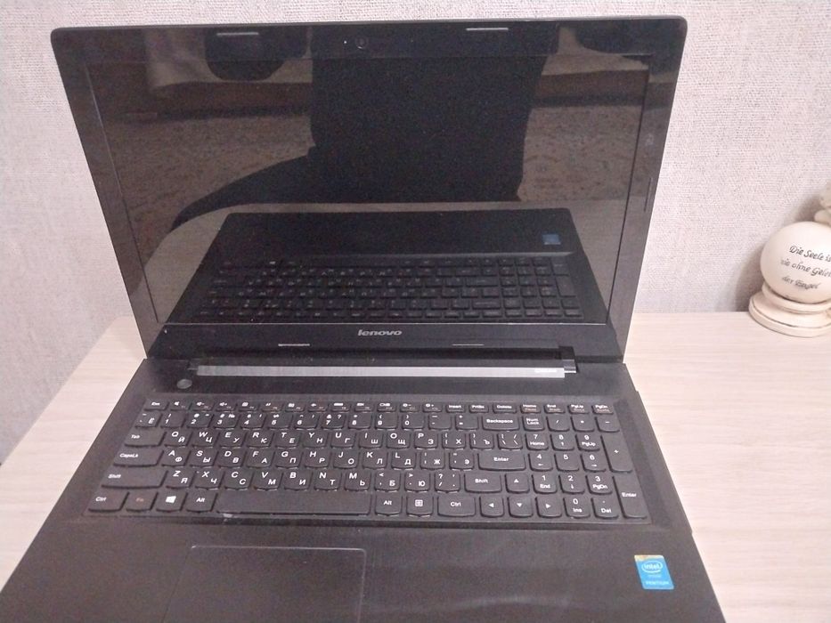 Ноутбук Lenovo, с зарядкой.