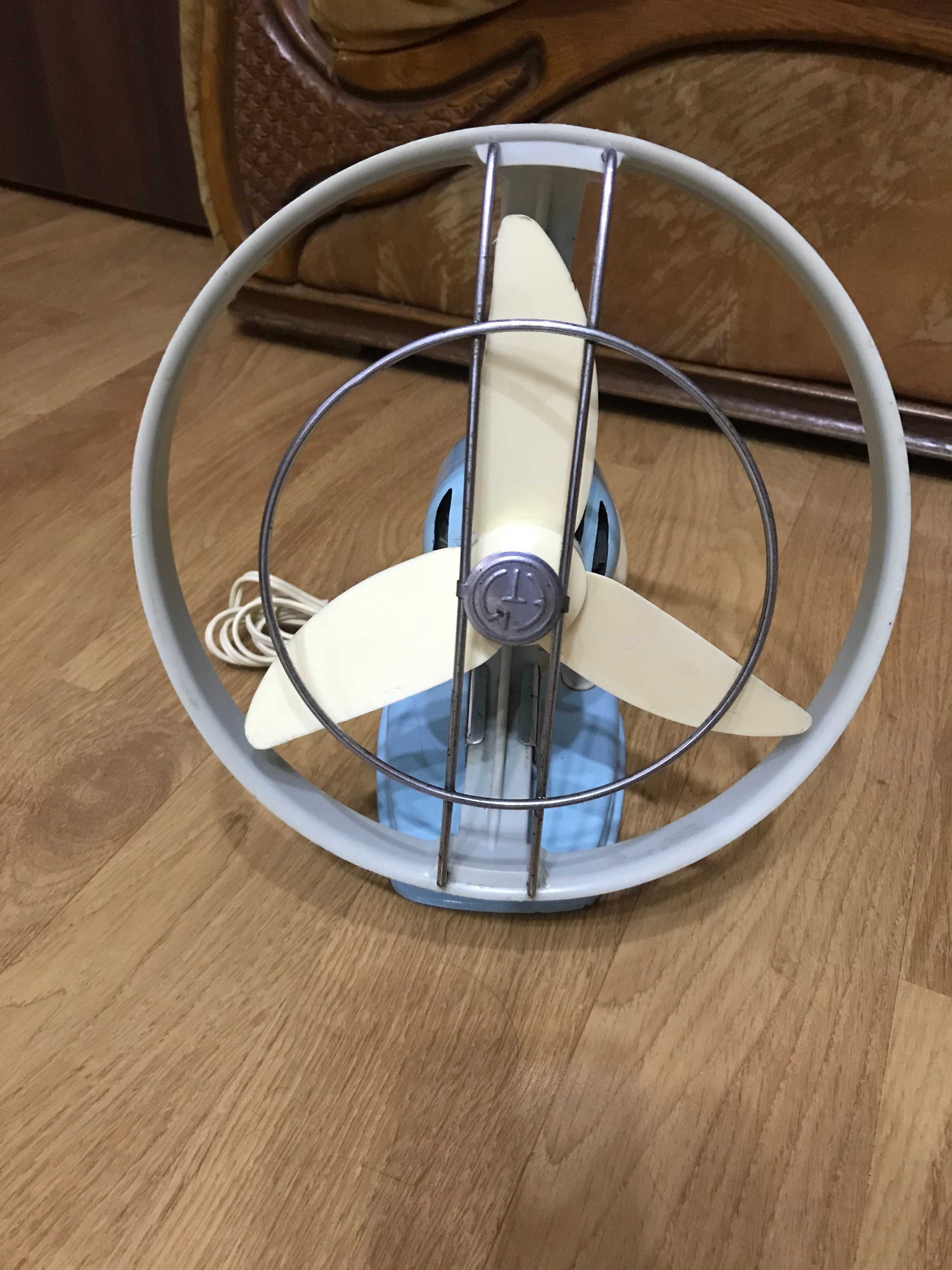 Ventilator Retro  Romanesc Electro Arges 2 Viteze Anii 70 Excelent