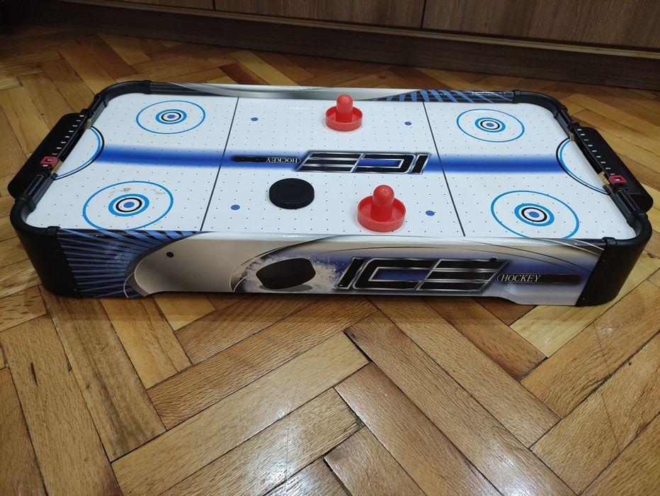 Мини Маса за въздушен хокей.