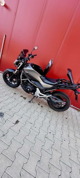 Honda NC700S - permis A2  ( Hornet / NC 700 / NC 750 )