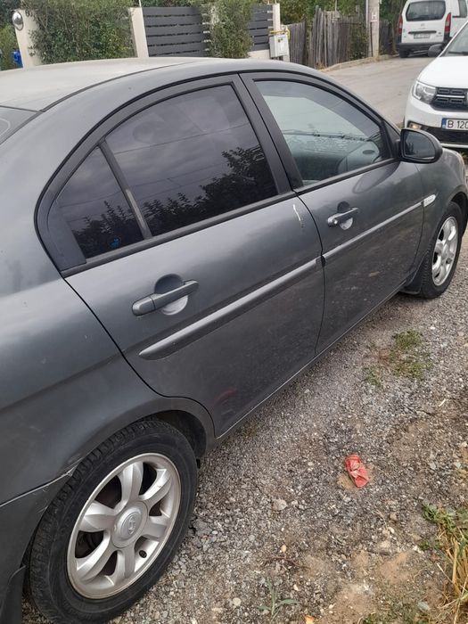 De vânzare Hyundai Accent  1.6 16v 112 cp fabricație 2007