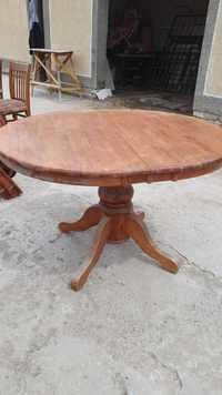 Круглые деревянный стол