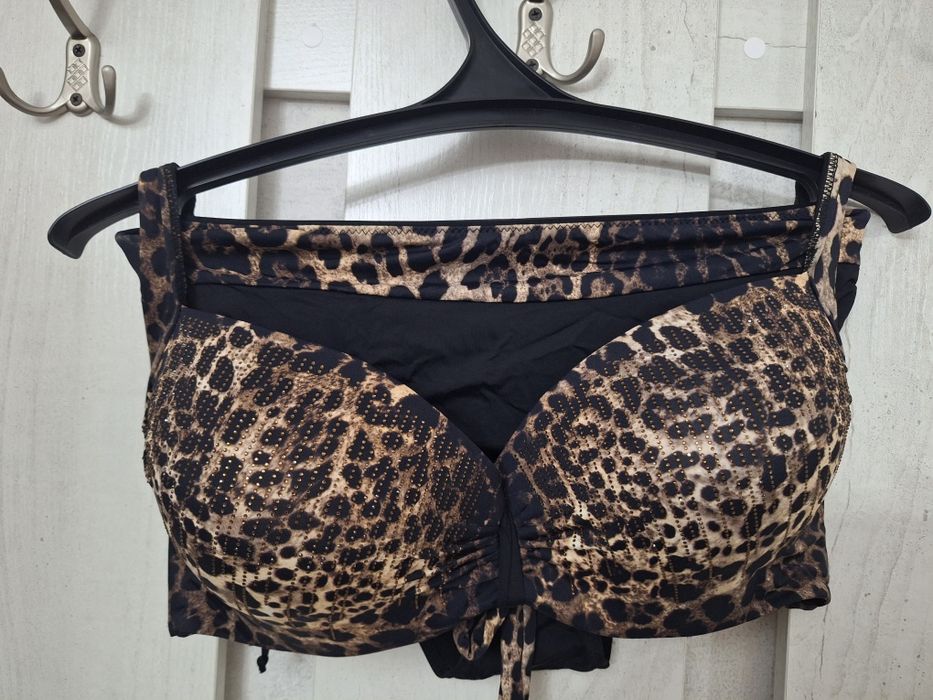 Купальник новый, с этикеткой, на очень большую грудь