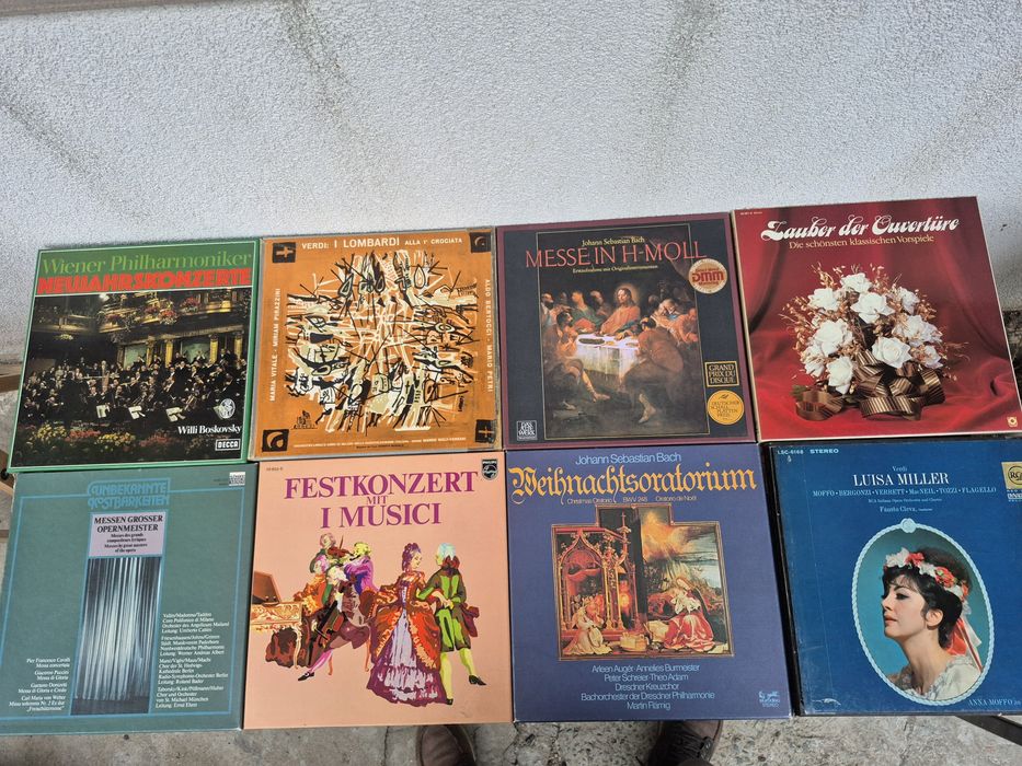 Vând lot 200LP Discuri Vinil cu muzică clasica mixta  pentru pick-up