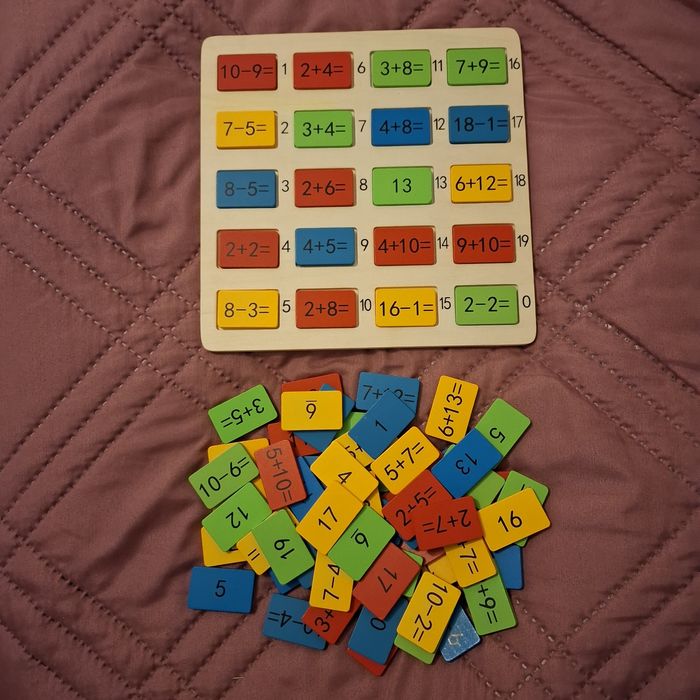 Дървени образователни игри Goki и Playtive