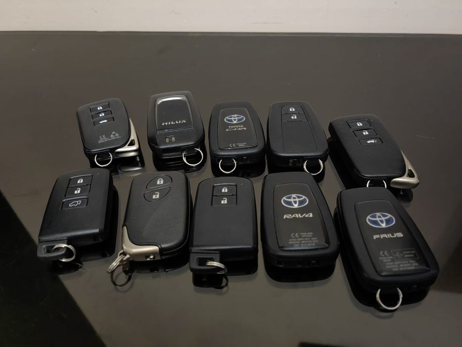 Cheie Lexus / Toyota Corolla Auris Aygo Rav4 C-HR Prius Hillux Lx300H