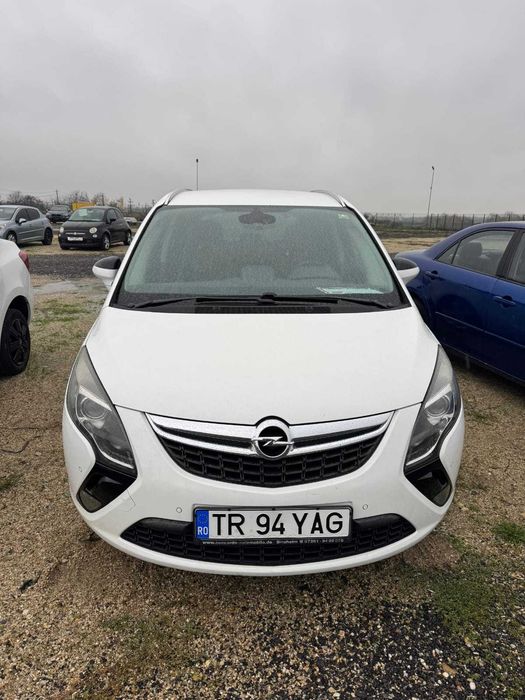 Opel Zafira Tourer 2012
