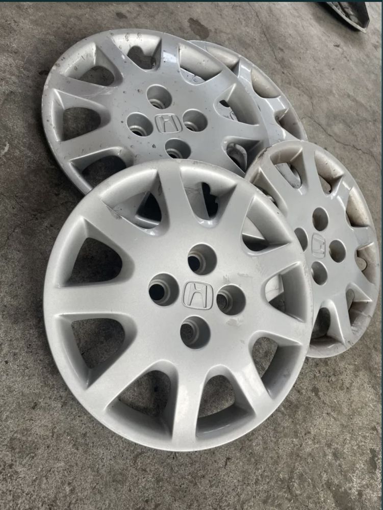 Джанти с гуми Honda 14” 4x100 централен 56.1