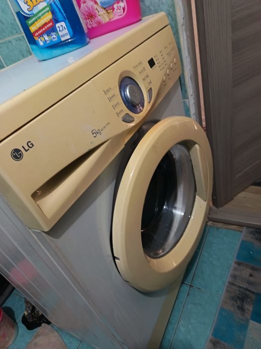 Продам стиральную машину