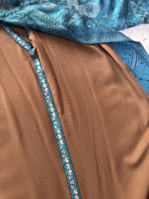 Чапан -абая с поясоми шарфом