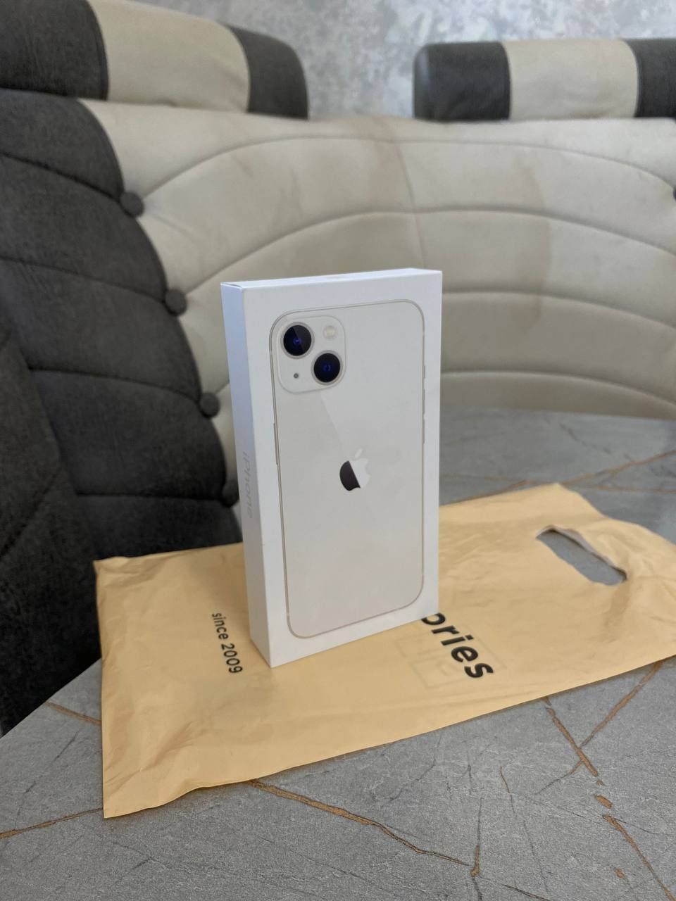 Smartfon IPhone 13 yangi