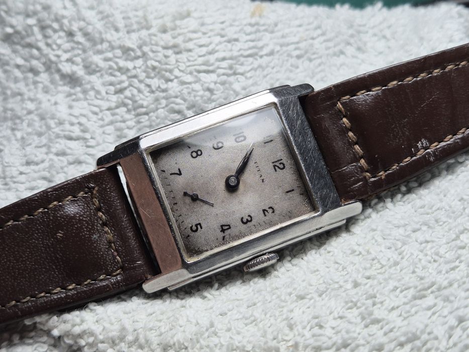 Doxa și Titan , elvețiene vintage