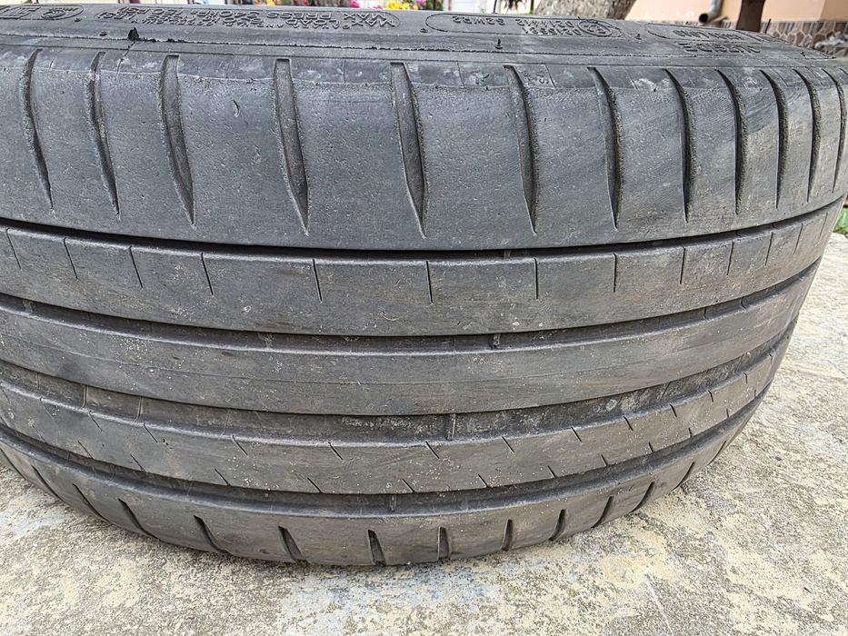 Vand 4 cauciucuri vara 225 40 18