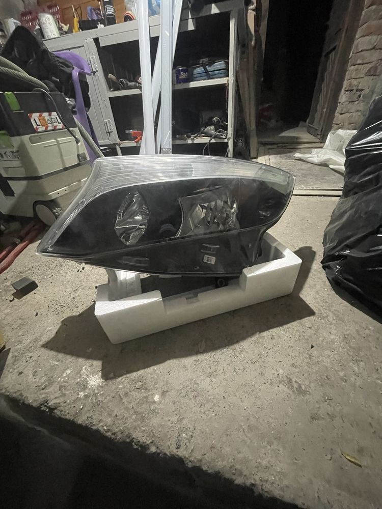 Ляв фар за Mercedes Vito 2018г.