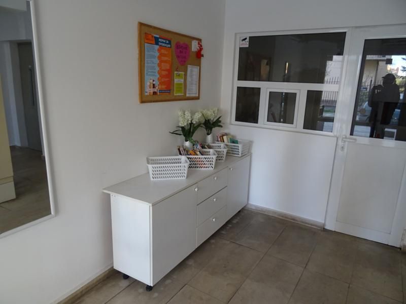 Дава се под наем Тристаен апартамент в София, Редута - 100 кв.м за 697.17 € - Снимка #8