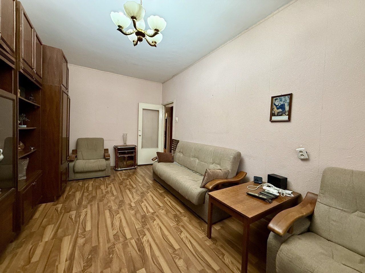 Юнусабад 11 квартал Хавас 3/1/4 (72²) продаётся квартира Москва
