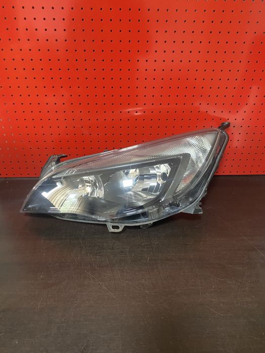 Far stanga halogen Opel Astra J