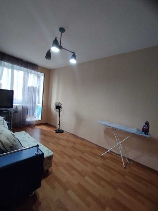 Продам 1комн Юнис